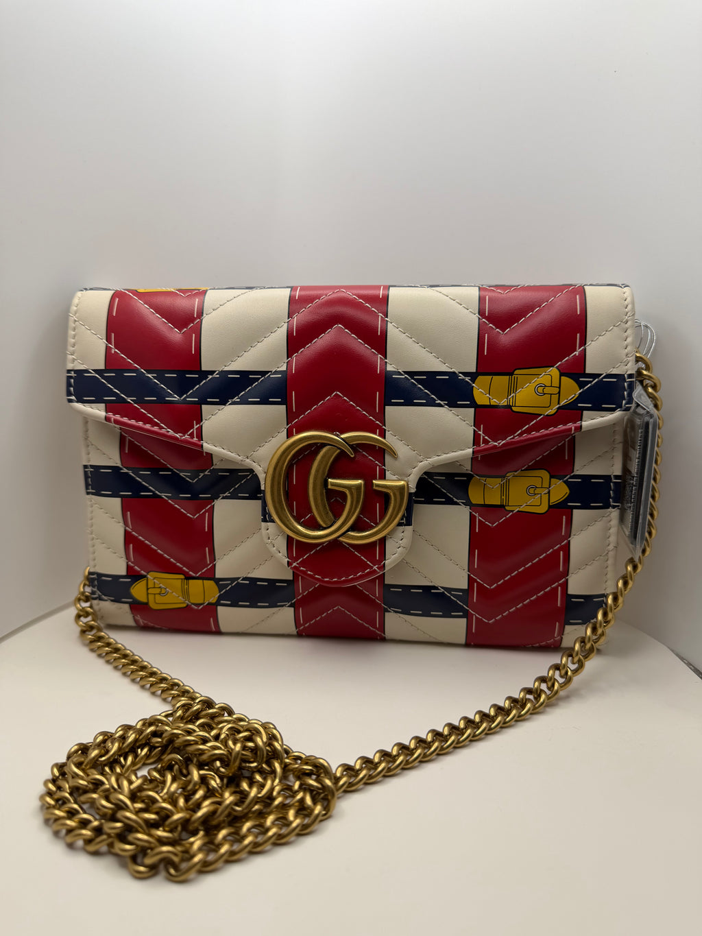 Gucci White Leather Marmont Metalasse Trompe L’oeil Wallet on a Chain bag  w/ dustbag