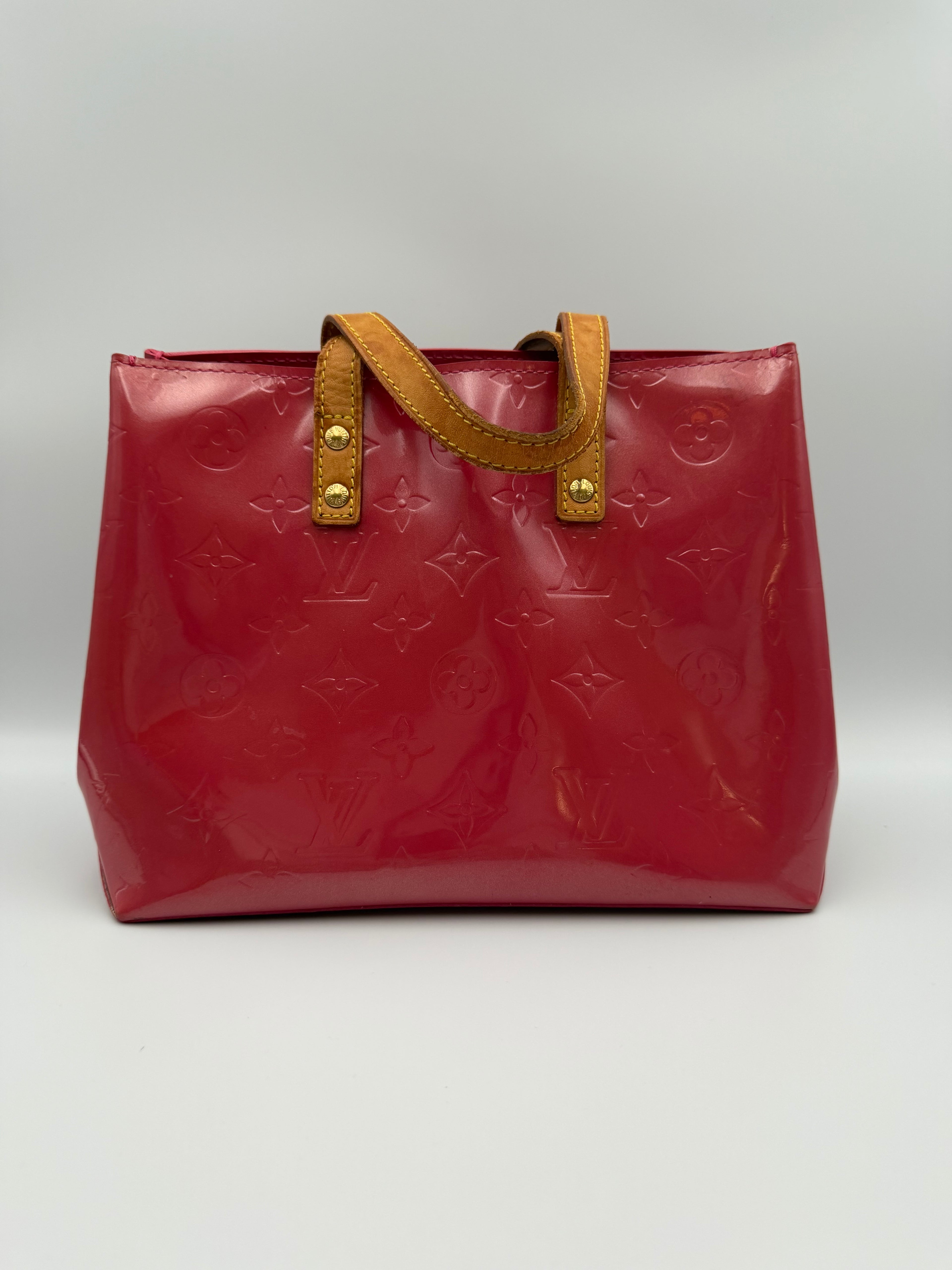 Lois Vuitton Monogram Vernis Reade PM